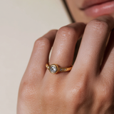 Aurora Solitaire Ring — Cuore di Luce