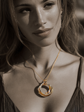 Incontro Luxe — Interlaced Gold Diamond Pendant
